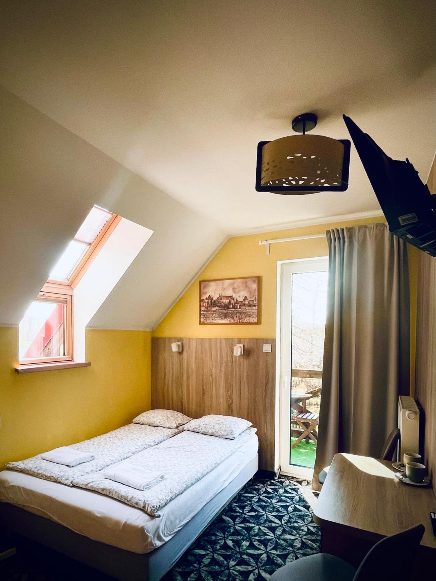B&B Vis A Vis Zamku Malbork Exterior foto